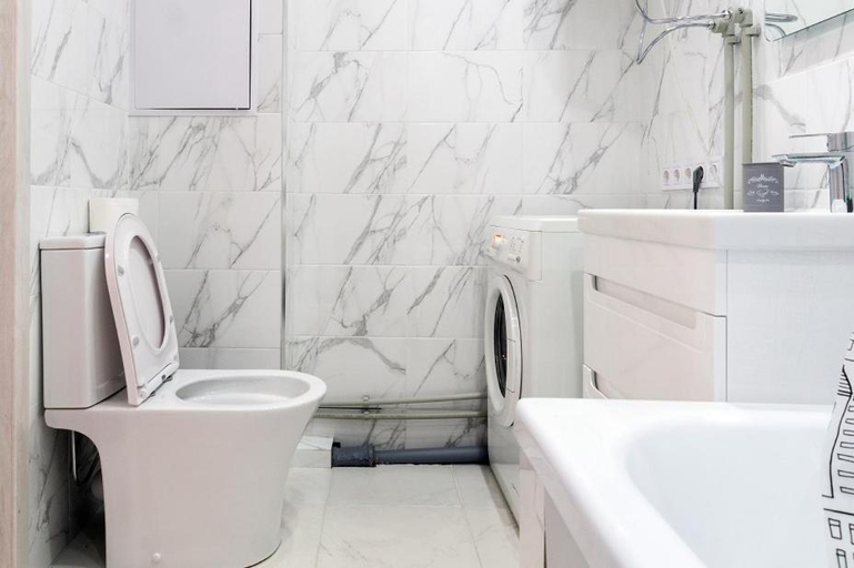 Bathroom 2, Квартира по адресу дружбы народов 8а, Pechers'kyi