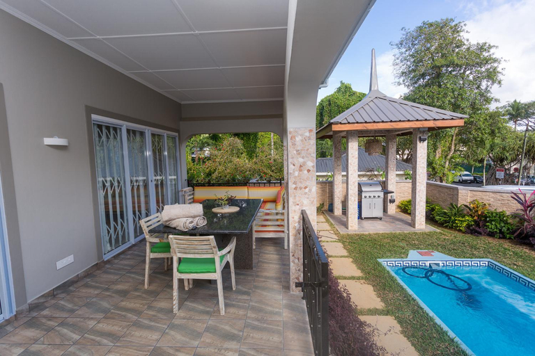 Others 3, Beau Vallon Villa Chalets