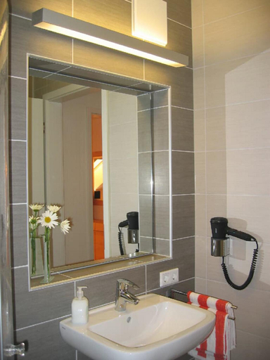 Bathroom 2, Wirtshaus "Alte Post", Cham