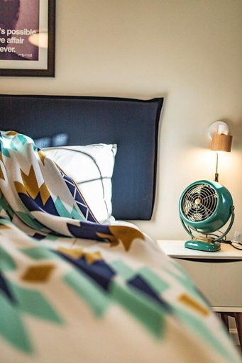 Bedroom 2, Stonewall Motor Lodge, Gillespie