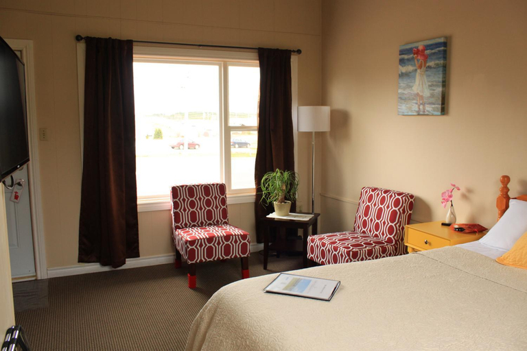 Bedroom 2, Oasis Motel & Campground, Antigonish
