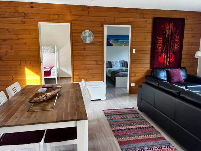 Others 4, Loma Cottages, Kingborough