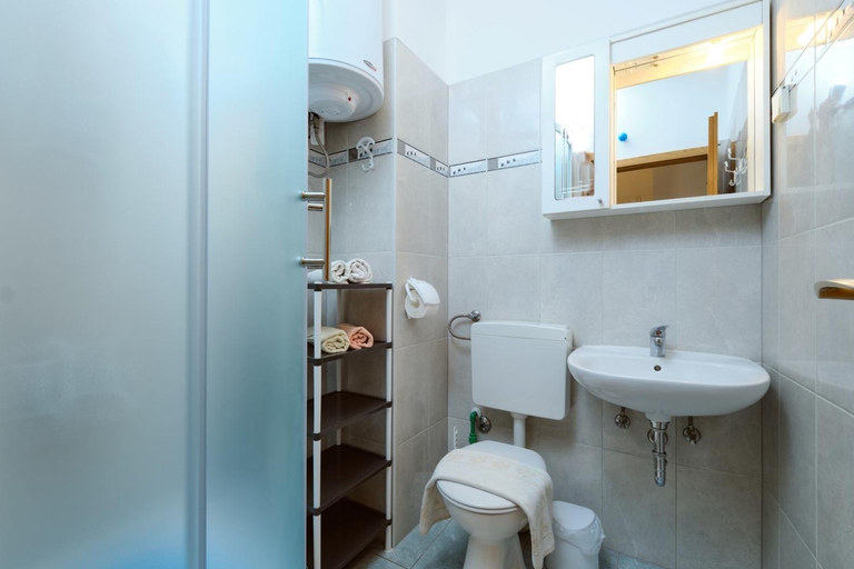 Bathroom 2, House Prica, Mali Lošinj