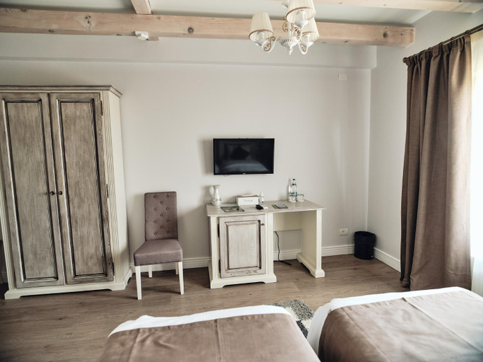 Bedroom 2, Pescobar Winery and Resort, Tifesti