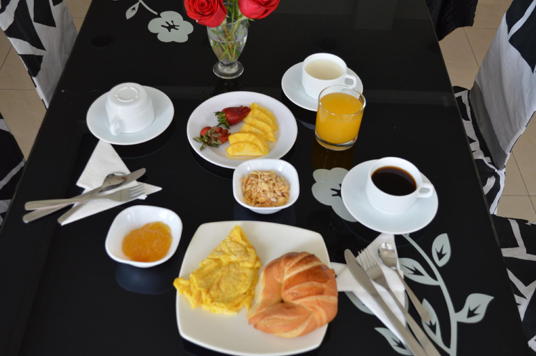 Food & Drinks 5, Hotel Lottus, Quito
