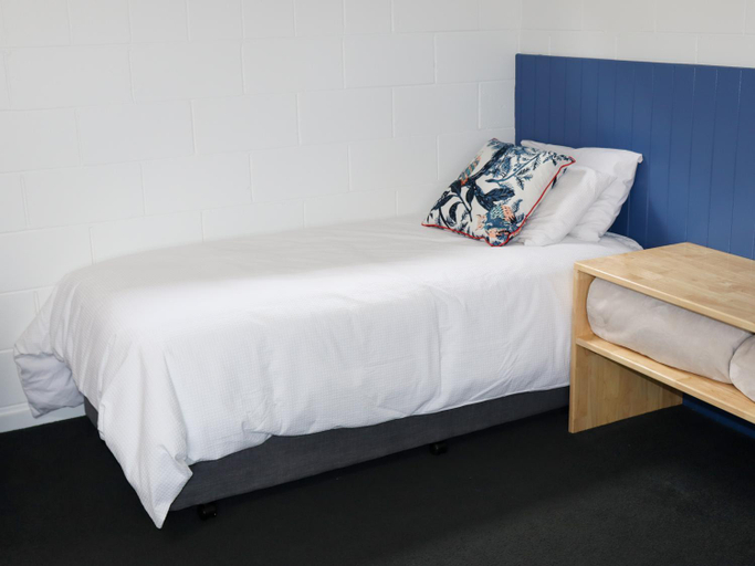 Bedroom 2, Modras Apartments Tumby Bay, Tumby Bay