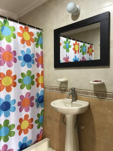 Bathroom 3, El Caracol, Popayán