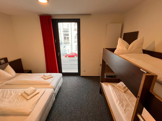 Bedroom 2, Jugendherberge Dusseldorf, Düsseldorf