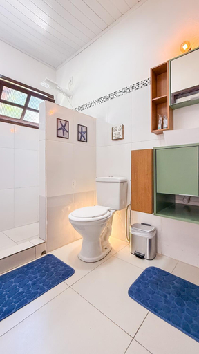 Bathroom 4, Villa Golfinho, Porto Seguro