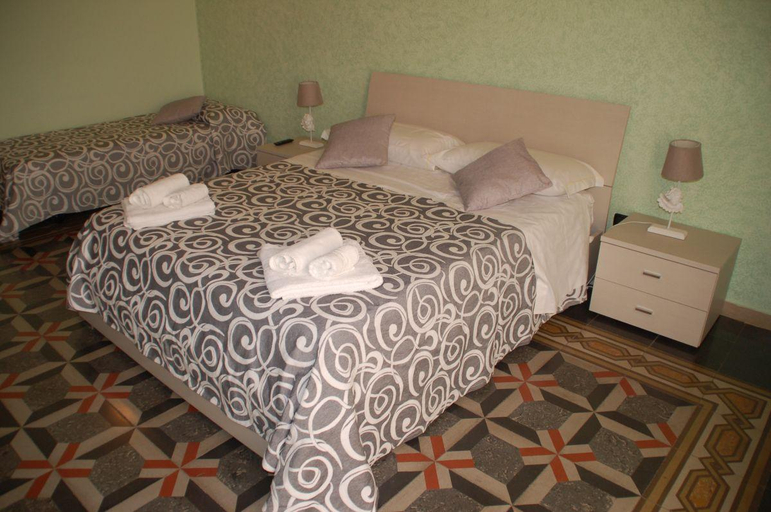 Bedroom, B&B Emily Brindisi, Brindisi