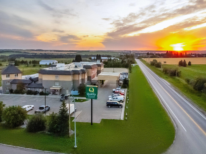 Exterior & Views 2, Quality Inn & Suites Rimbey, Division No. 8