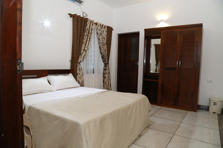 Bedroom 2, Alleppey - The Beach Home, Alappuzha