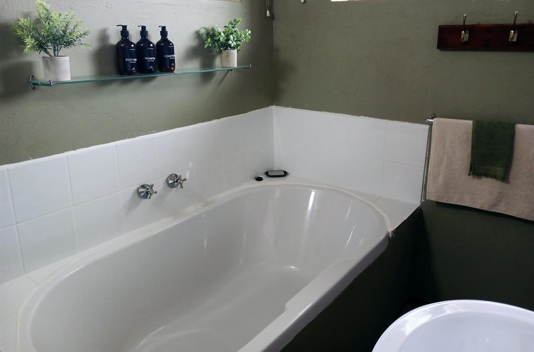 Bathroom 3, Paardeplaats Nature Retreat, Ehlanzeni