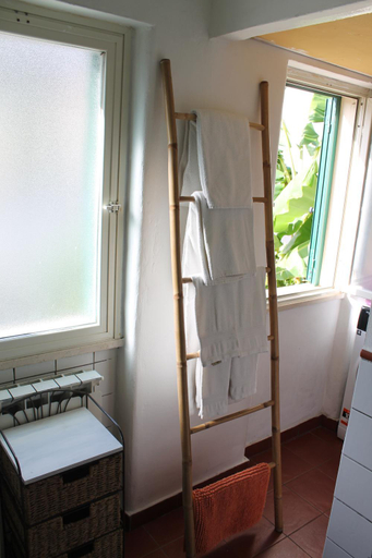 Bathroom 2, DaRiMaPa House, Palermo