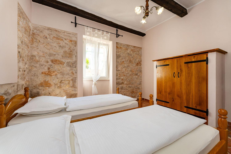 Bedroom 3, Kamena kuca Roko, Sveti Filip i Jakov