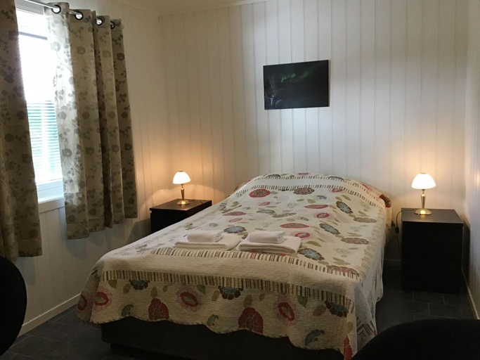 Bedroom, Hakon Gjestehus, Kåfjord