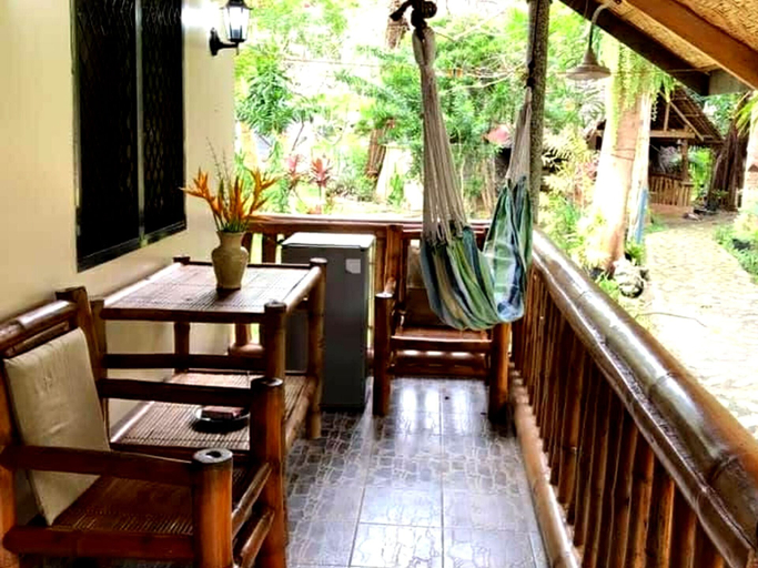 Outdoor dining 5, Bananaland Cottages, Panglao