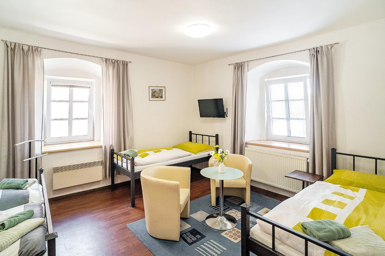 Bedroom 2, Hotel Na Velkv Hospod O, Strakonice