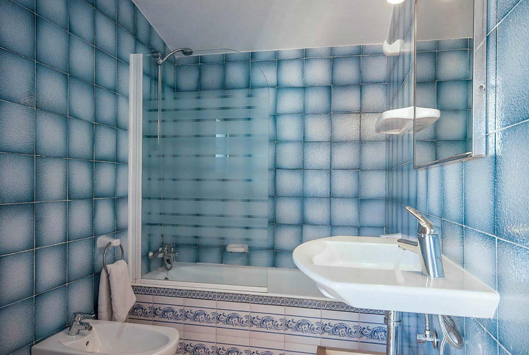 Bathroom 3, Villa Papa Bisquerra, Baleares