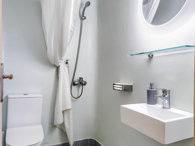 Bathroom 3, Bella Alba, South Aegean