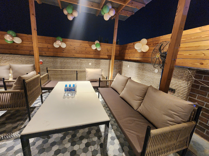 Terrace/patio, Hotel Royal Galaxy Blest Park, Delhi