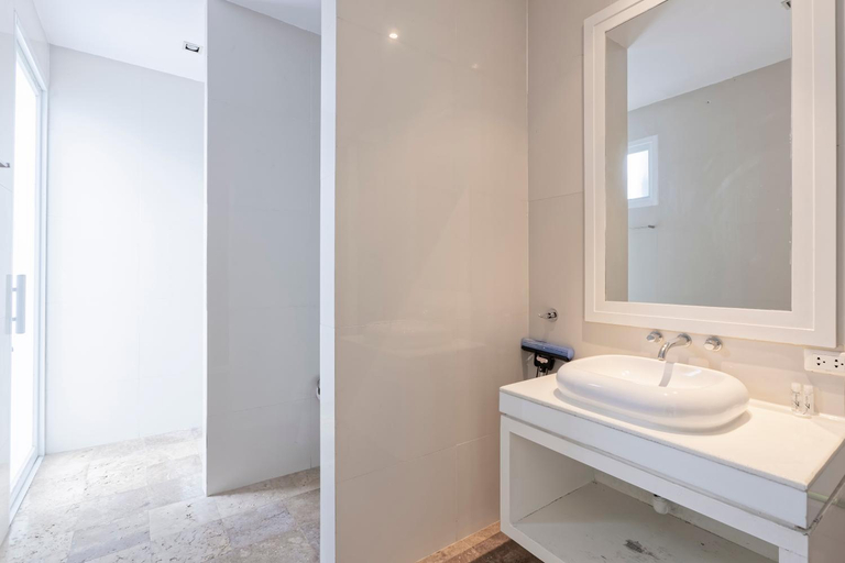 Bathroom 5, The Lantern Marina Residences Phuket, Pulau Phuket