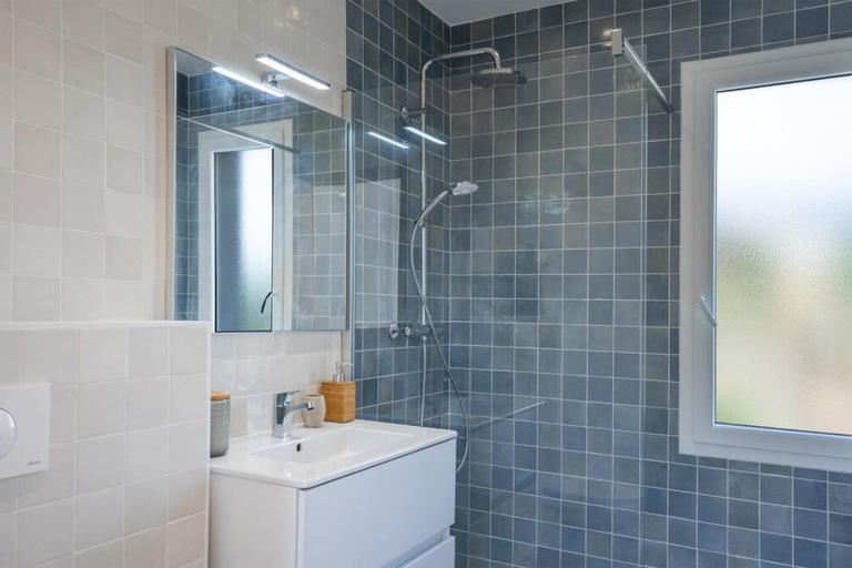 Bathroom 3, Villa Le Corps de Garde, Haute-Corse