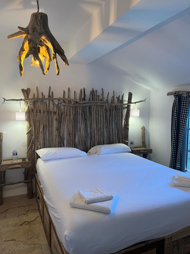 Bedroom 2, Manade des Baumelles, Bouches-du-Rhône