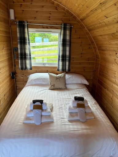 Bedroom 2, Glenview Lodge, Highland