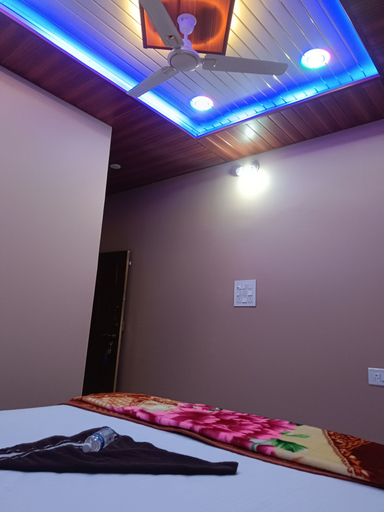 Room 5, HK Hampi Home Stay, Bellary