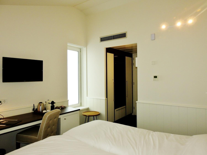 Bedroom 2, Hotel Molenzicht, Ameland