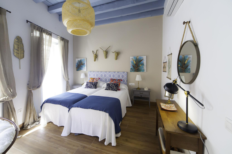 Bedroom, Green-Apartments Mansion Blue Catedral, Sevilla
