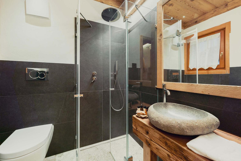 Bathroom 2, Hotel Ciasa Lorenzi, Belluno