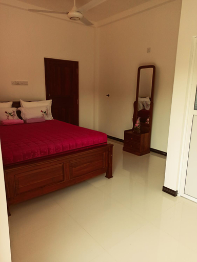 Bedroom 2, Sea And River View Mirissa, Weligama