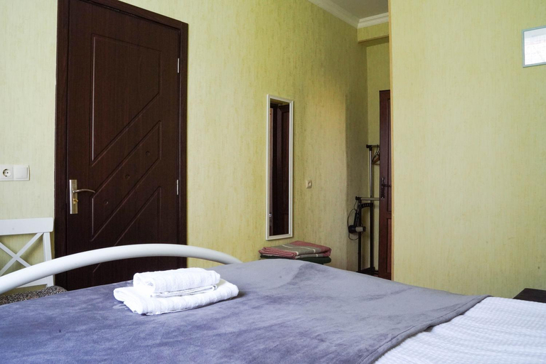 Bedroom 2, Family Hotel 7 Sisters, Kazbegi