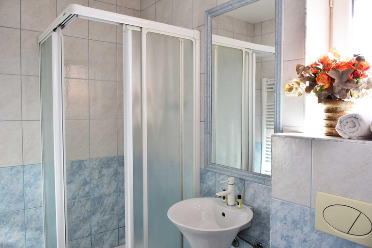 Bathroom 5, Sobe - Rooms Stremljan Ljubljana, Medvode