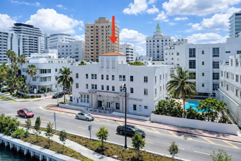 Exterior 4, Miami Studio Gem step from oceans, Miami-Dade