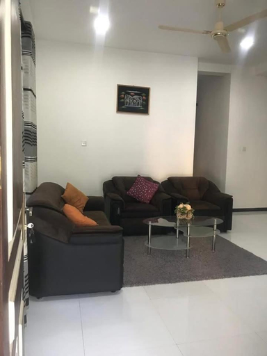 Others 4, Villa N, Habaraduwa