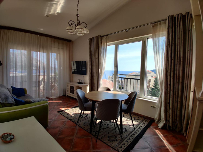 Others 2, Lux M & A Apartments