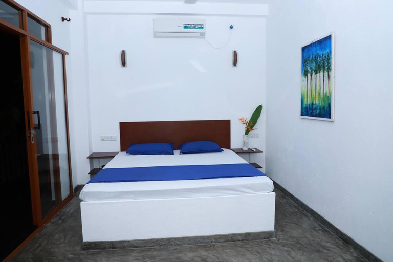Bedroom 2, Karu's place, Hikkaduwa
