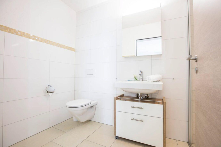 Bathroom 4, Aparthotel Wiggertal - Self-Check-in, Willisau