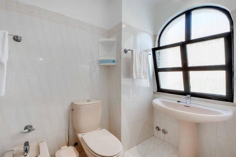 Bathroom 4, Villa Albuar, Albufeira