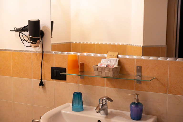 Bathroom 3, La Casa Del Grillo 2, Aosta