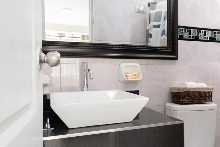 Bathroom 3, Residencial Suiza, Lima