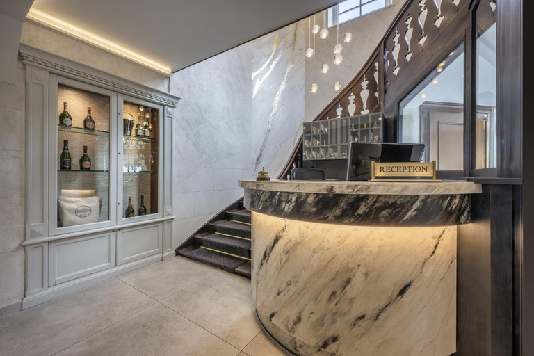 Public Area, Schlosshotel Grunwald, München