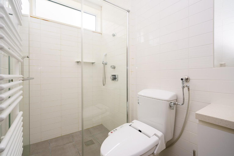 Bathroom, Toshokan No.2, Kutchan