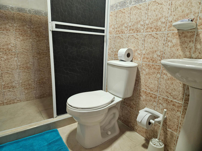 Bathroom 3, Caribbean Island Hotel Piso 2, San Andrés