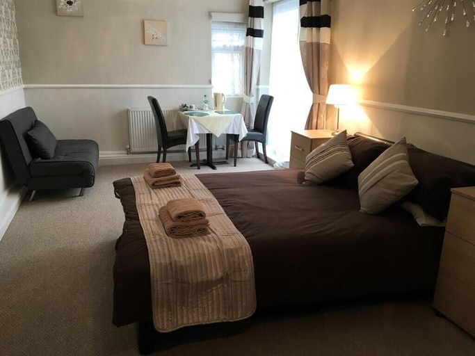 Room 3, Burton Villa Guest House, York