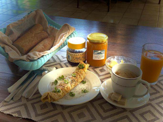 Food & Drinks 2, B & B Le Nomade, Kadiogo