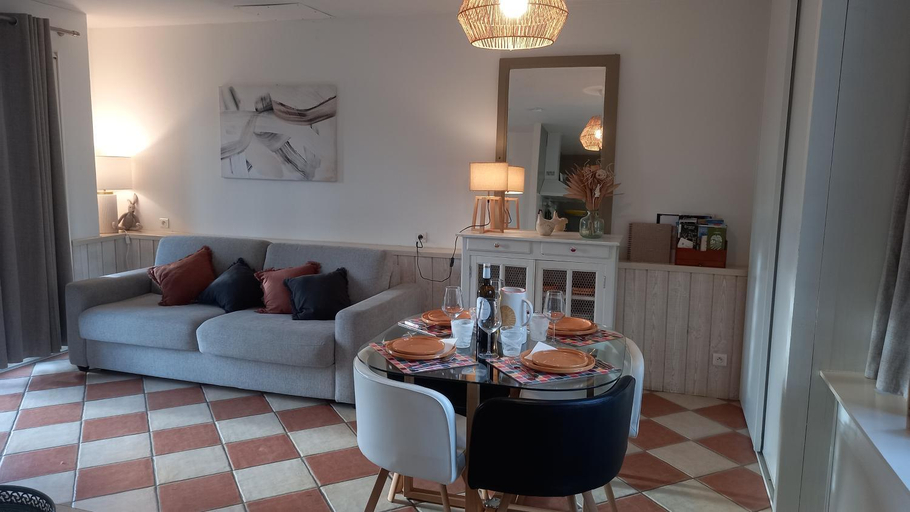 Others 5, Rabbit House - Le Gite, Dordogne
